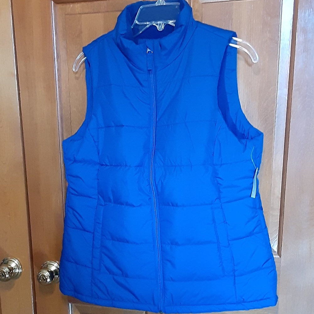 Amazon Essentials Mid-Weight Puffer Fleece Lined Vest